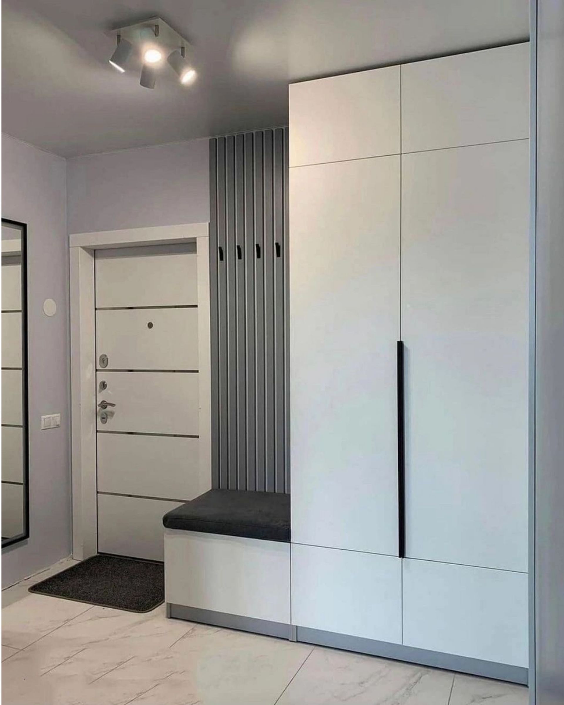 Шафа в передпокій, ЖК Оптимісто — 2,82 м²